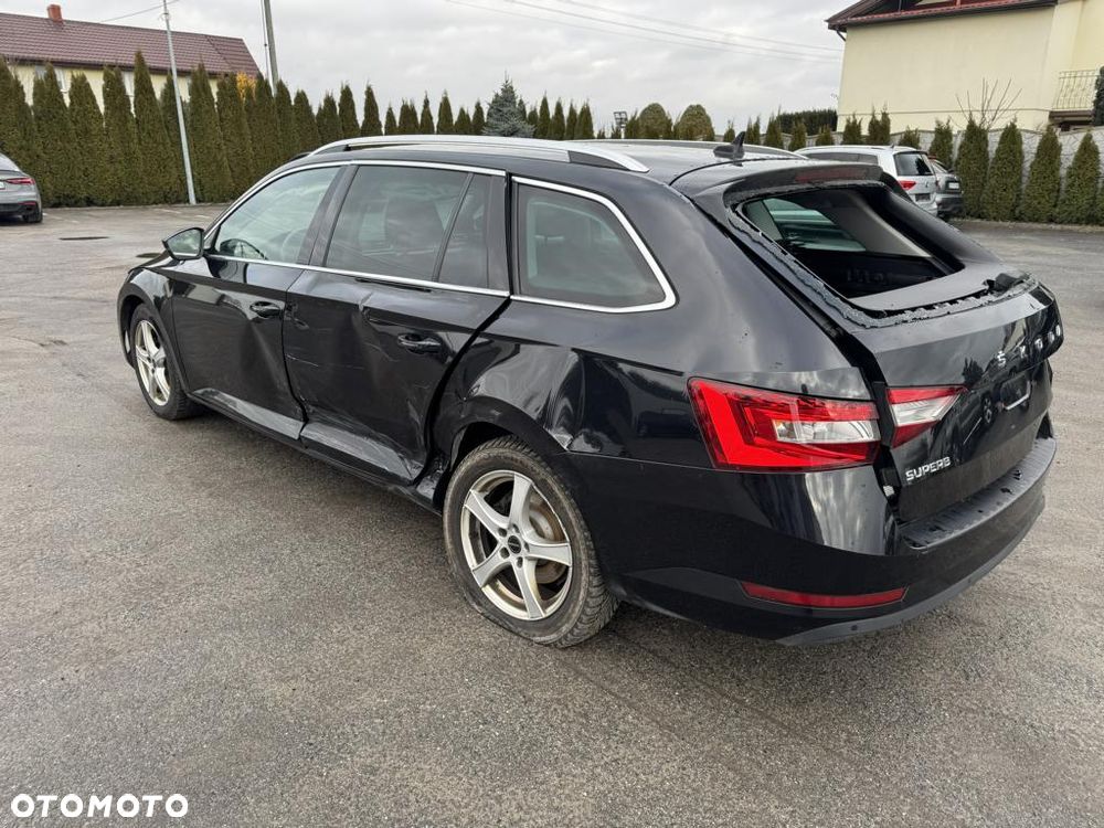 Skoda Superb 2.0 TDI DSG Ambition - 5