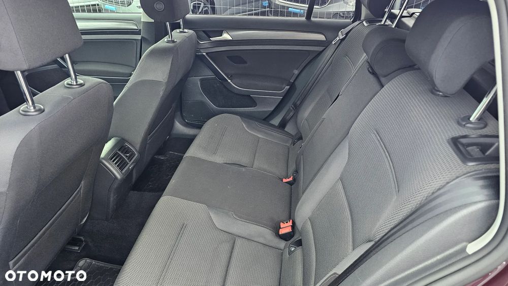 Volkswagen Golf 1.6 TDI BMT Comfortline - 11