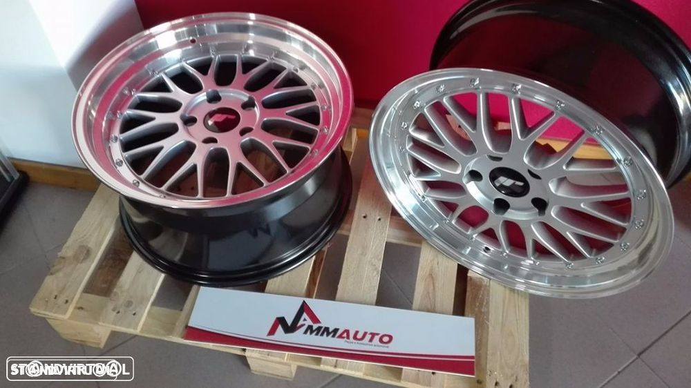 Japan Racing JR23 18" Machined Silver - 2