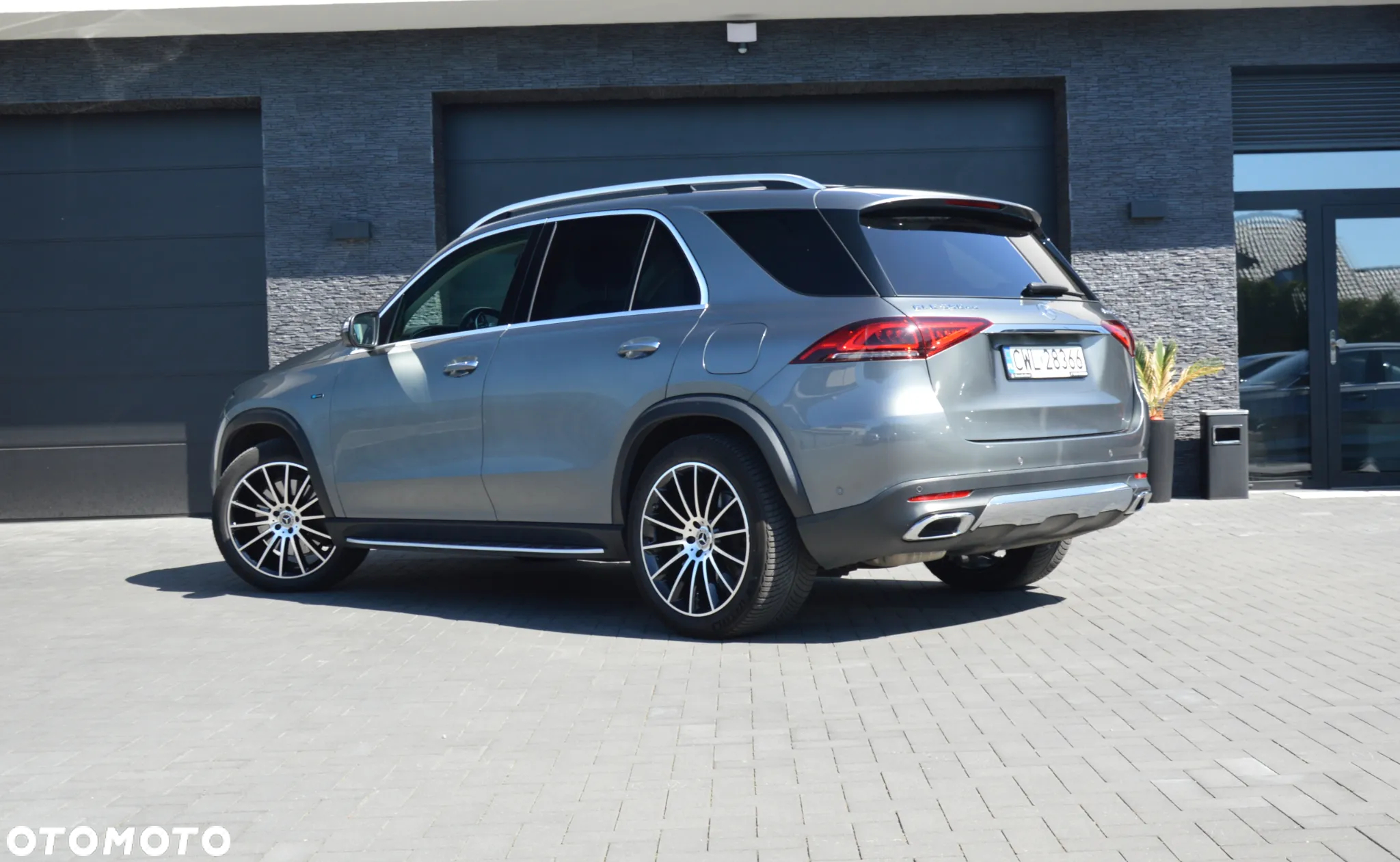 Mercedes-Benz GLE - 4