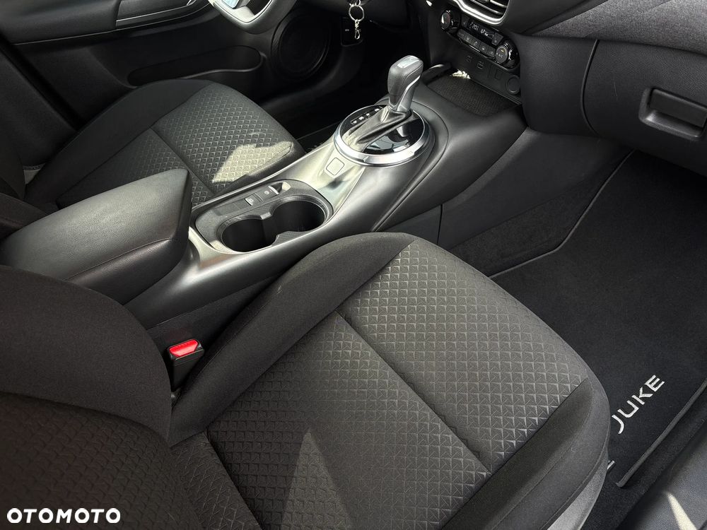 Nissan Juke 1.0 DIG-T Acenta DCT - 10
