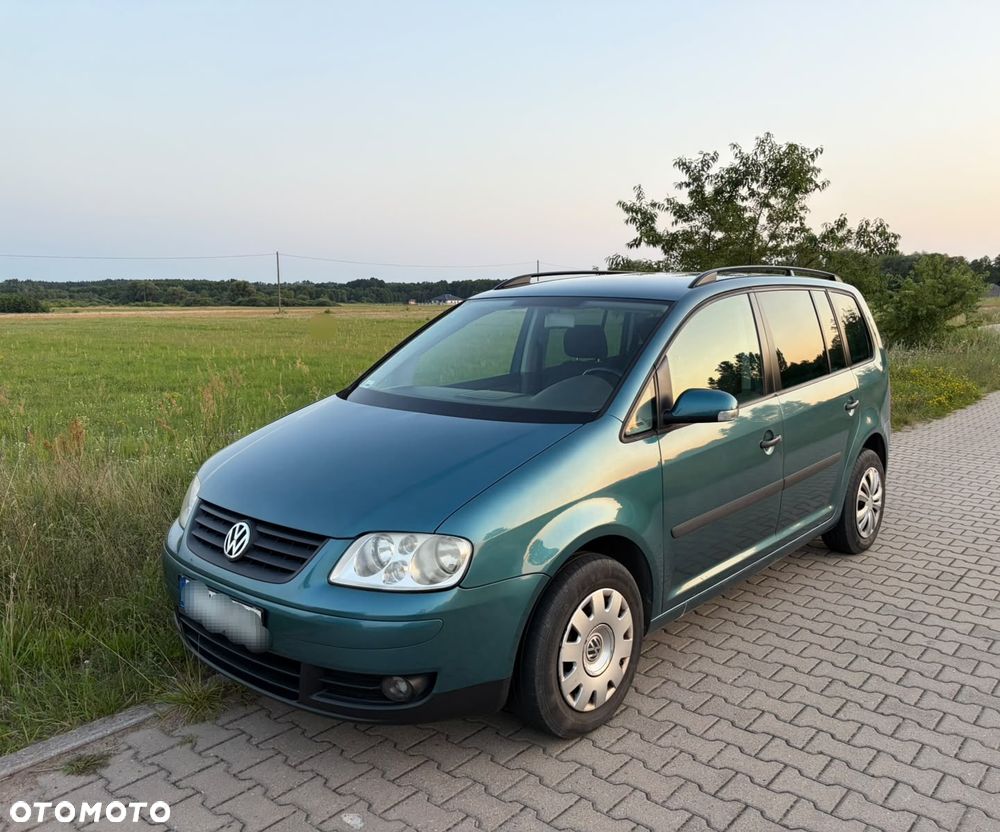 Volkswagen Touran - 1