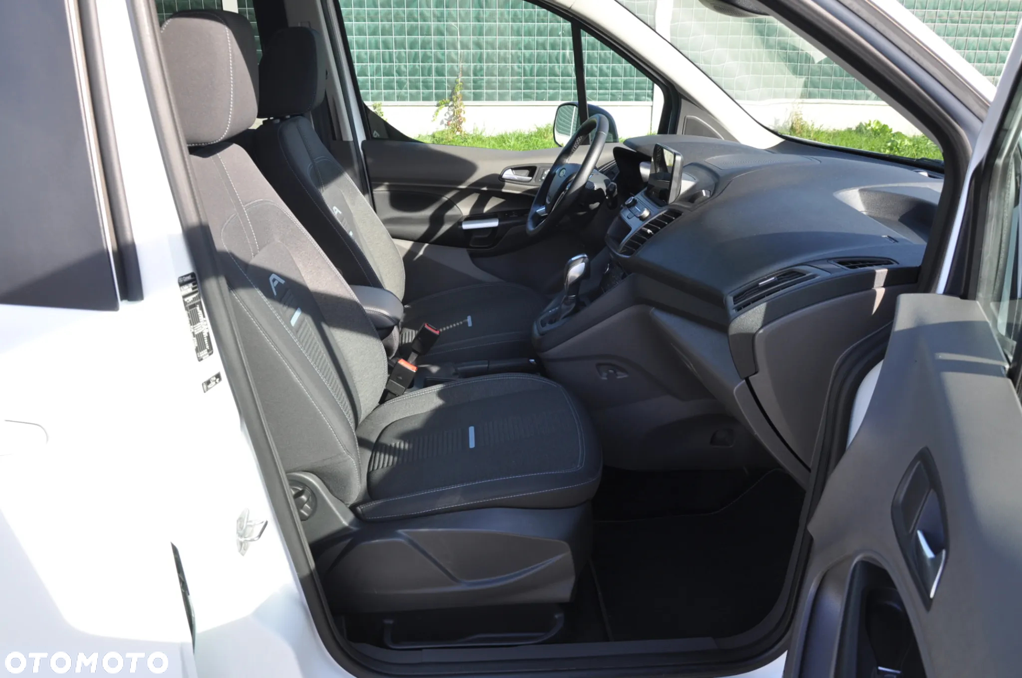 Ford Tourneo Connect 1.5 EcoBlue Active PowerShift - 6