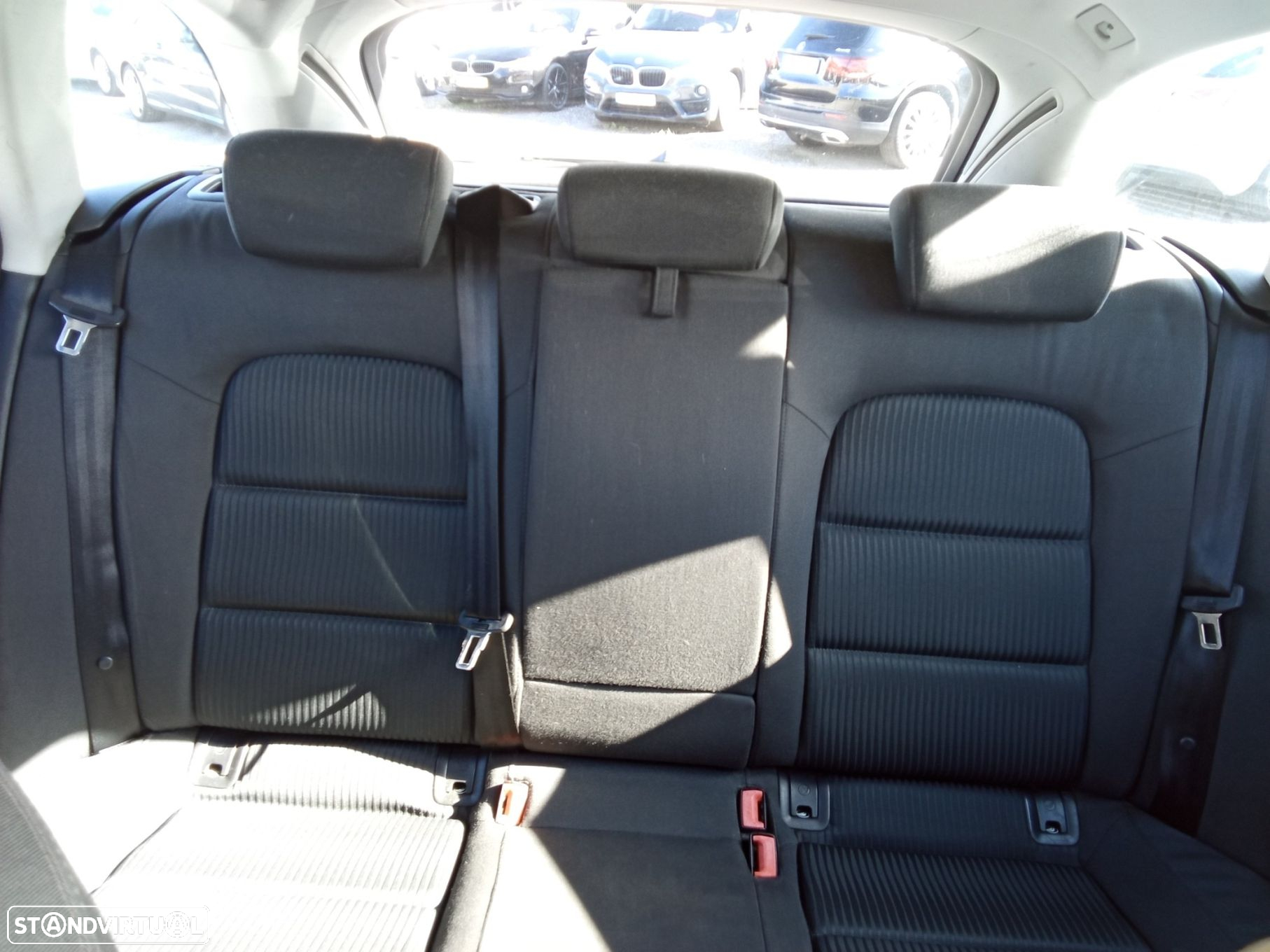 Audi A4 Avant 2.0 TDI Advance - 20