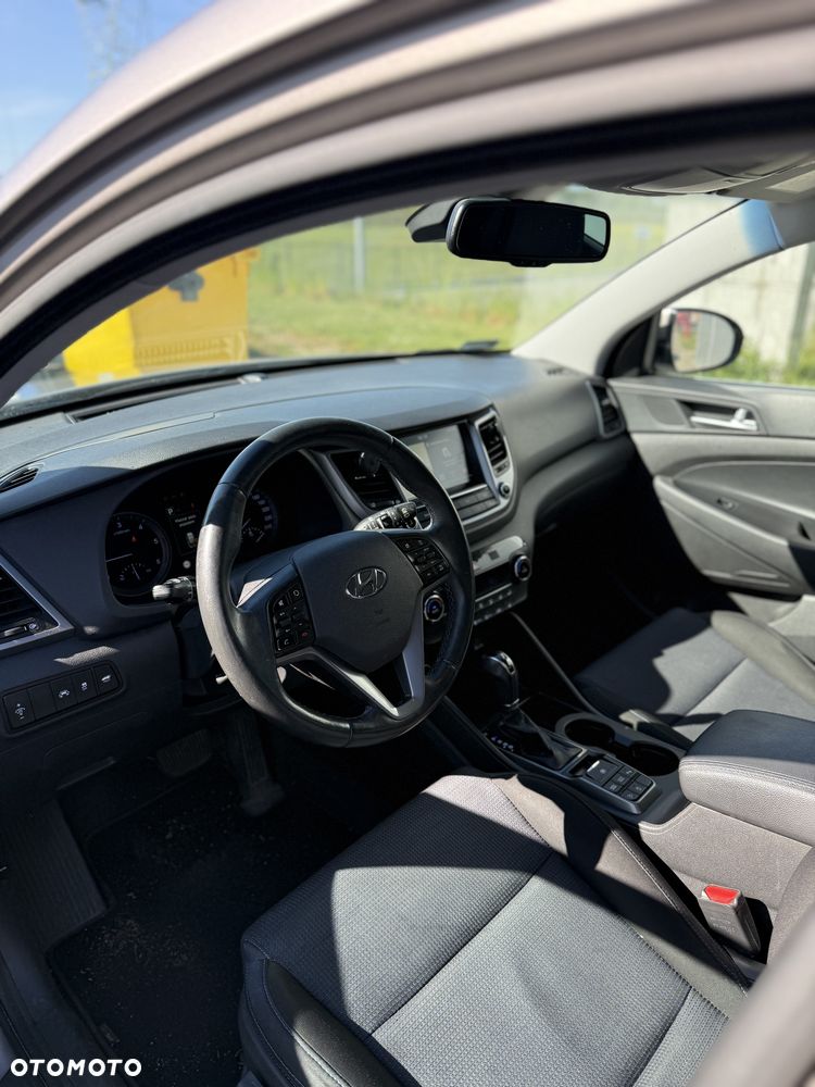 Hyundai Tucson 1.7 CRDI BlueDrive Style 2WD DCT - 8