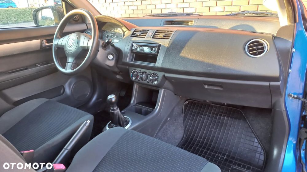 Suzuki Swift - 5