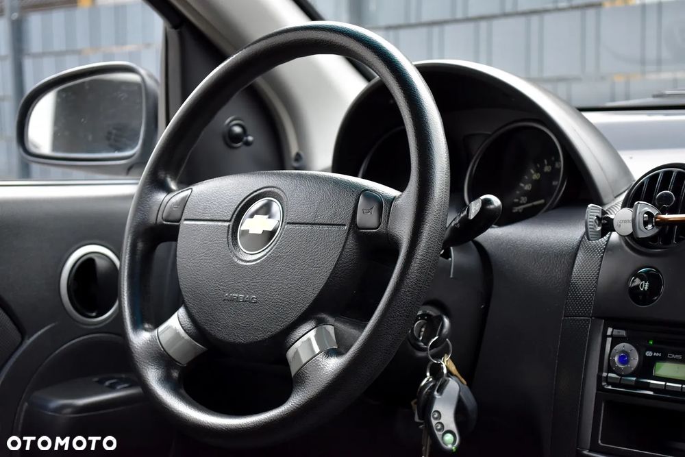 Chevrolet Aveo 1.2 Star (abs) - 24