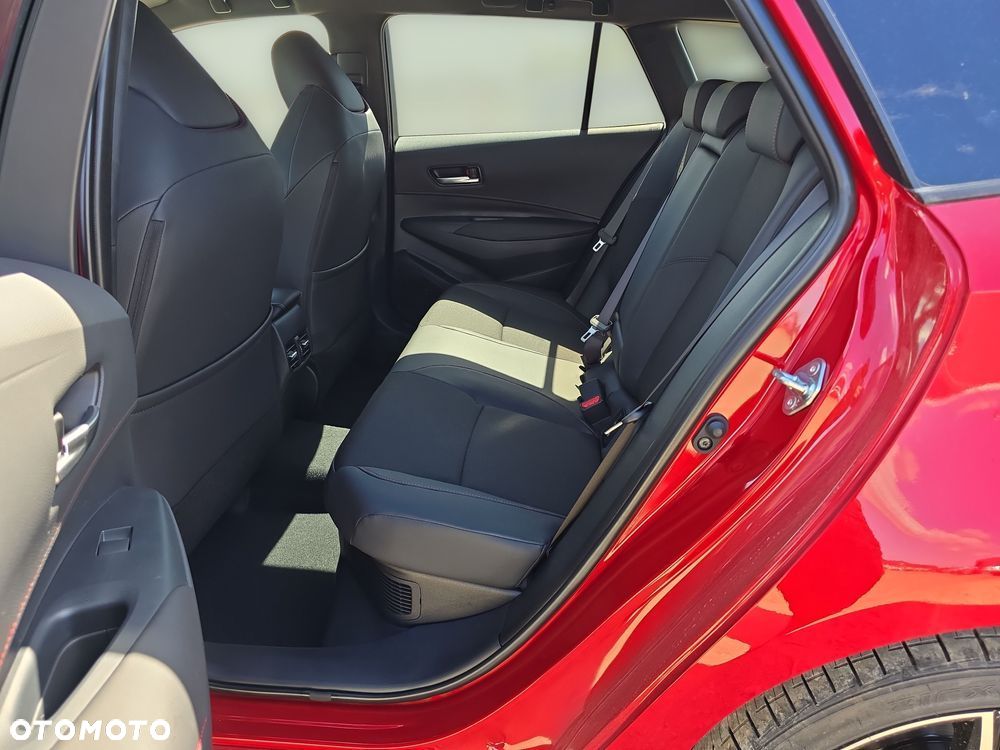 Toyota Corolla 2.0 Hybrid GR Sport - 12