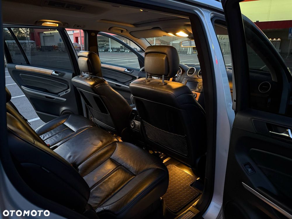Mercedes-Benz GL 350 BlueTec - 15