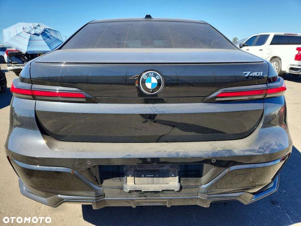 BMW Seria 7 2025 photo 3