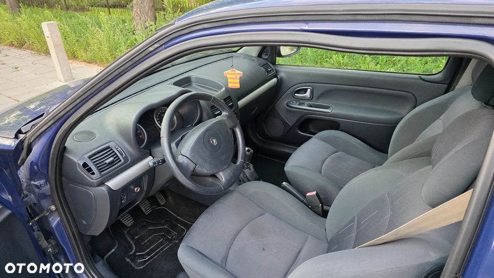 Renault Clio 1.2 16V Expression - 4
