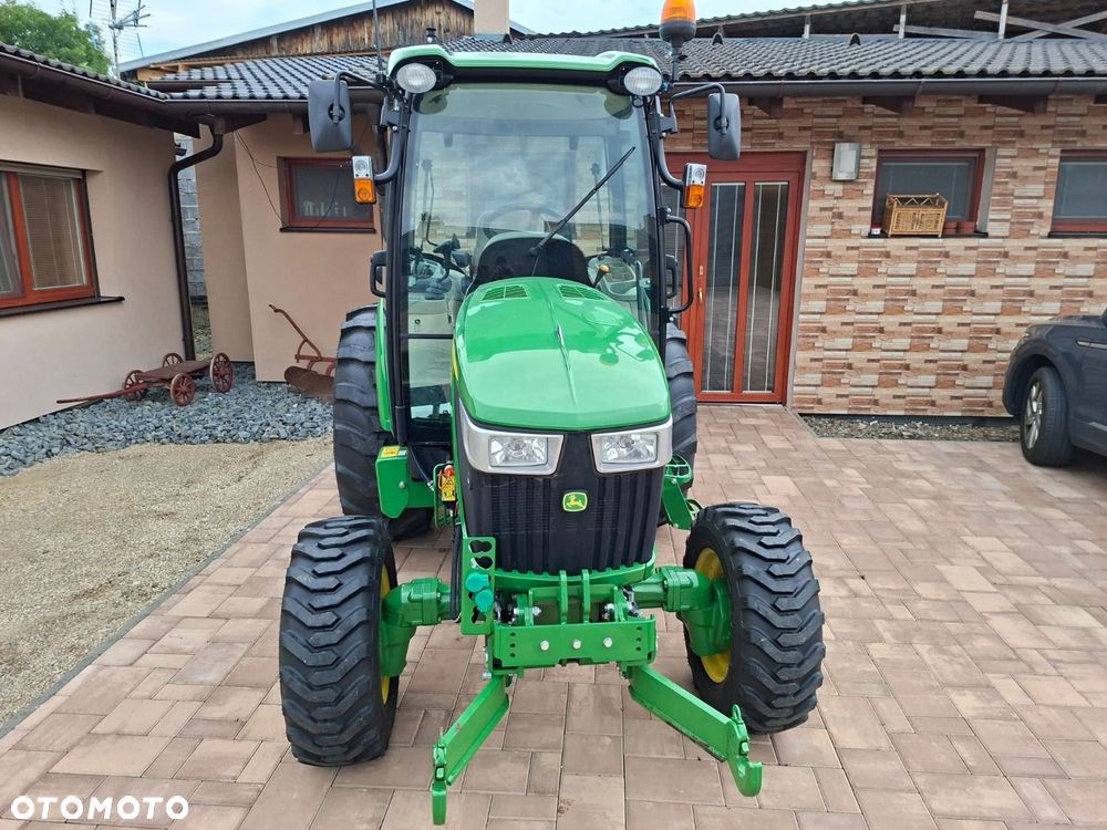 John Deere 4049R 4X4 - 2