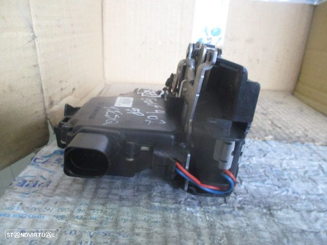 Fecho 3B4839015M VW GOLF 4 2002 TE ELETRICO SEAT SEAT LEON 1 (1M) 2006 1.9TDI 100CV 5P PRETO TE 6 PINOS - 3