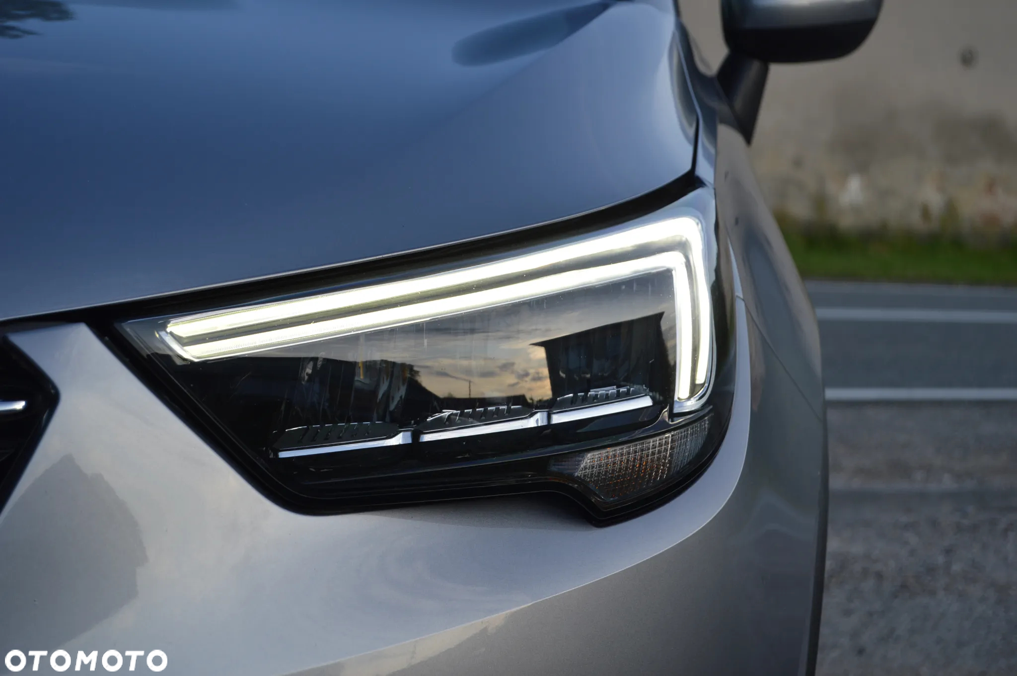Opel Crossland X 1.2 T Design Line S&S - 14