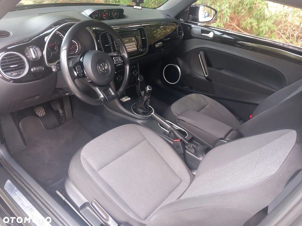 Volkswagen Beetle - 25