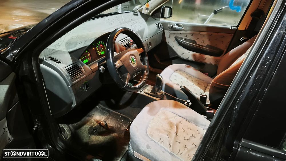 Skoda Fabia Break 1.4 16V Comfort - 7