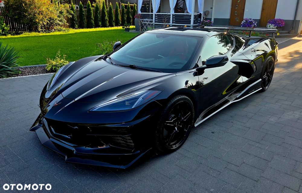 Chevrolet Corvette - 1