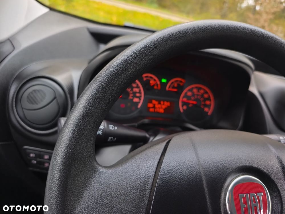 Fiat Qubo - 30