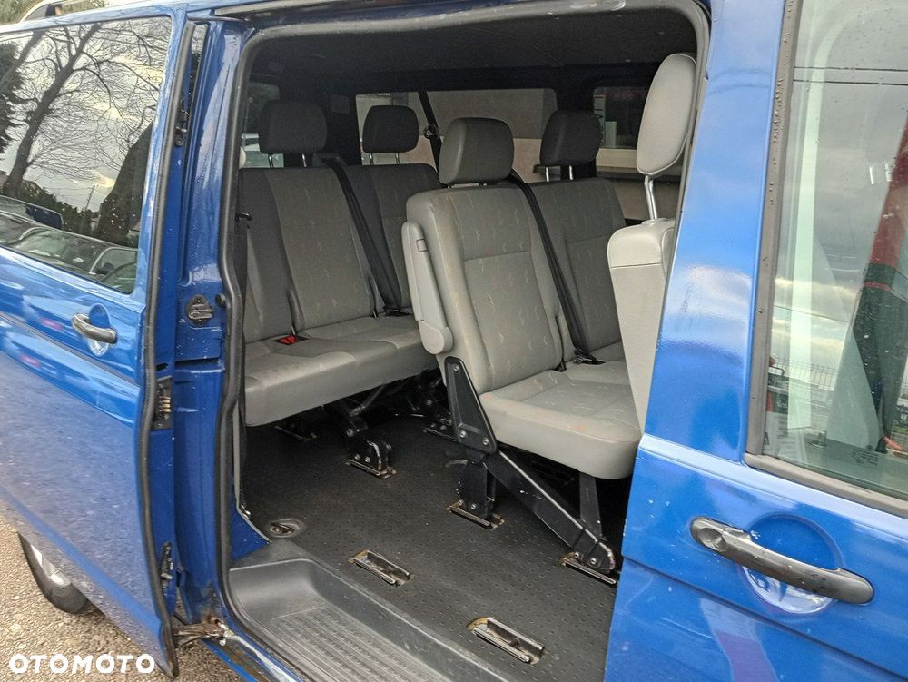Volkswagen Transporter - 9