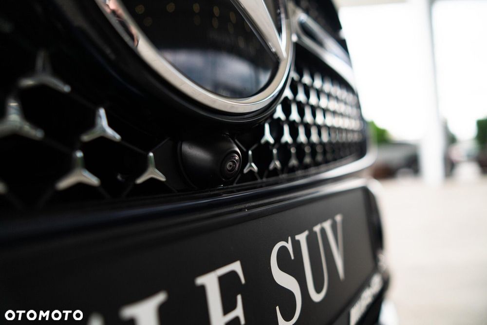 Mercedes-Benz GLE - 32