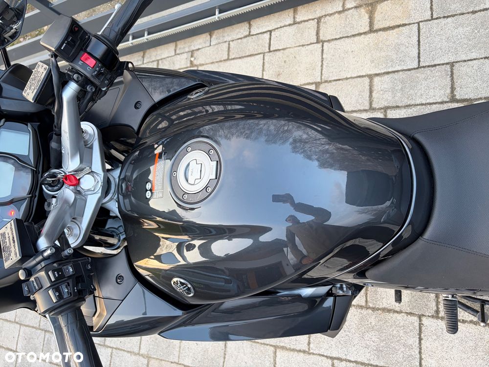 Yamaha FJR - 14