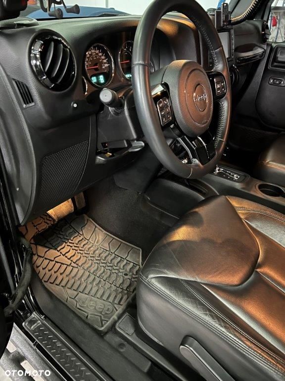 Jeep Wrangler - 5