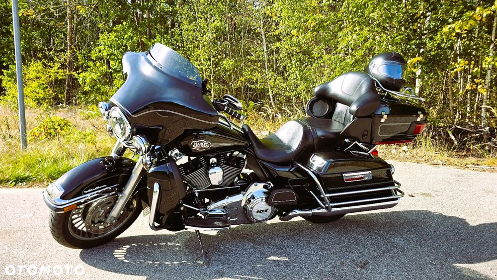 Harley-Davidson FLHTCU Ultra - 1