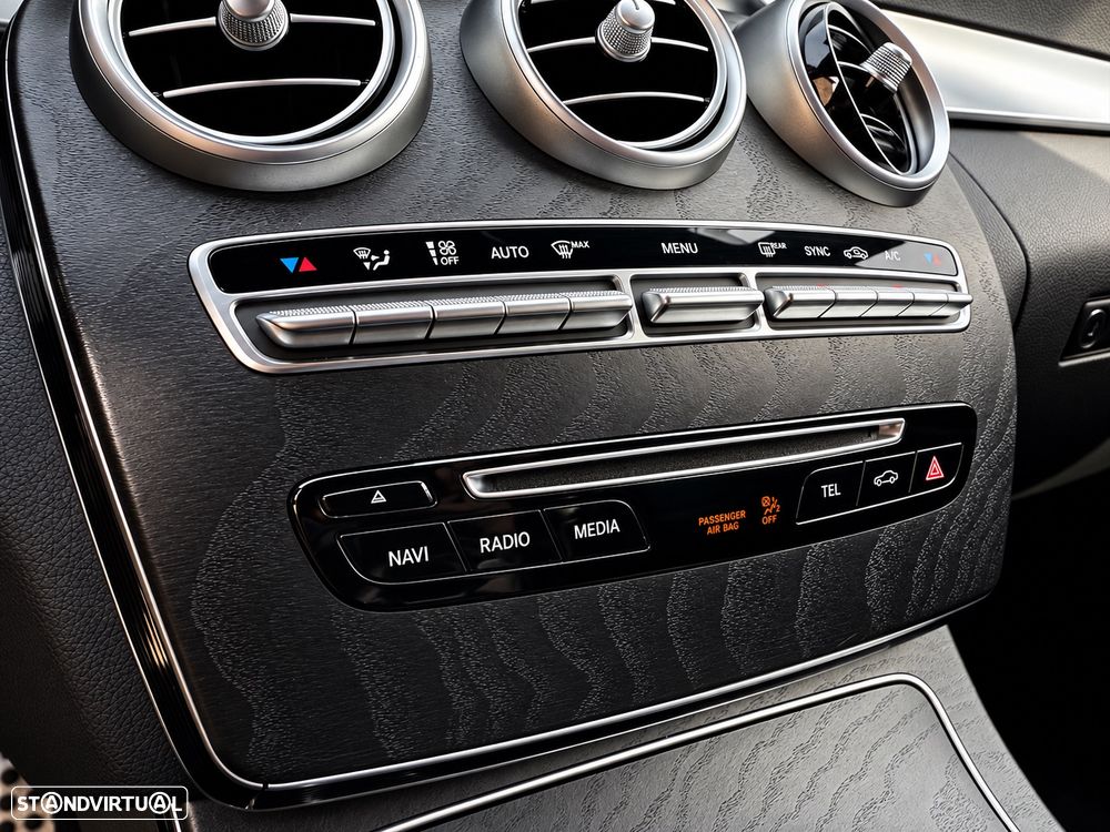 Mercedes-Benz C 220 d AMG Line - 25