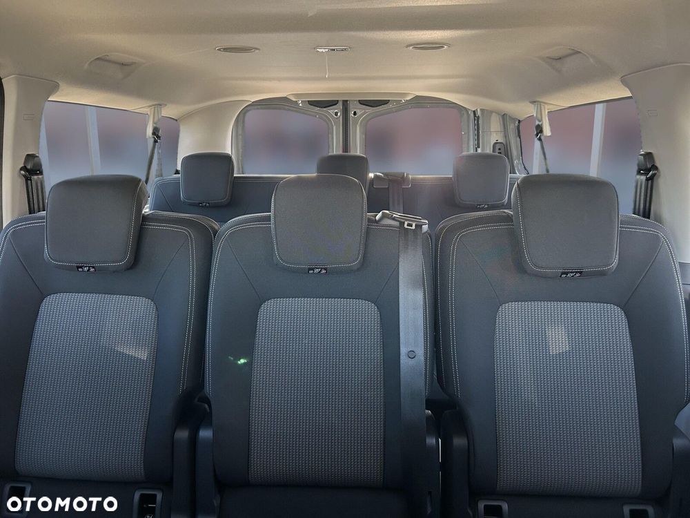 Volkswagen Transporter Kombi L2H1 M1 - 19