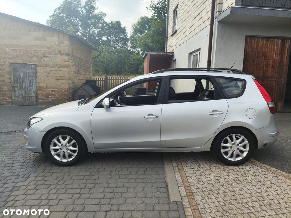 Hyundai i30 i30cw 2.0 Style - 3