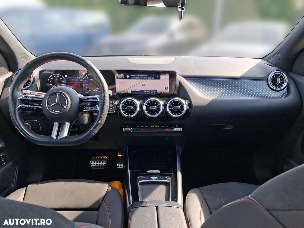 Mercedes-Benz GLA 200 MHEV - 12