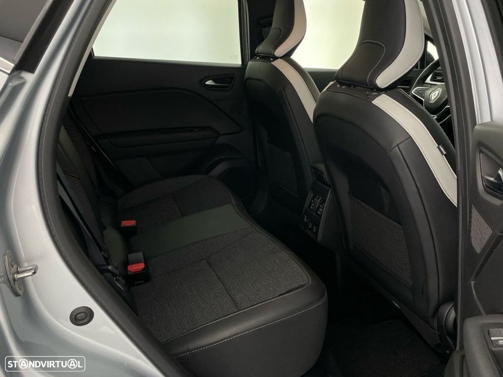 Renault Captur 1.0 TCe Techno Bi-Fuel - 27