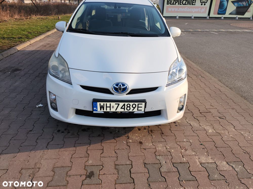 Toyota Prius 1.8 HSD Prestige - 7
