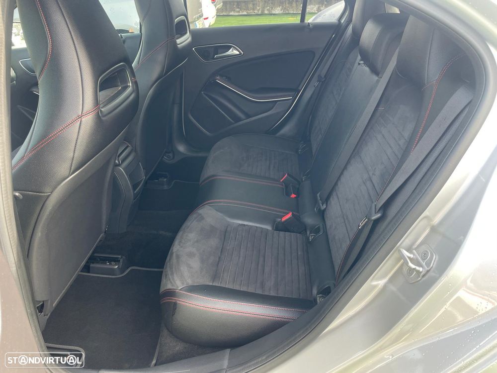Mercedes-Benz A 180 CDI 7G-DCT AMG Line - 11