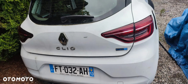 Clio 5 E-tech  klapa bagażnika ,zderzak ,wanna 2021r