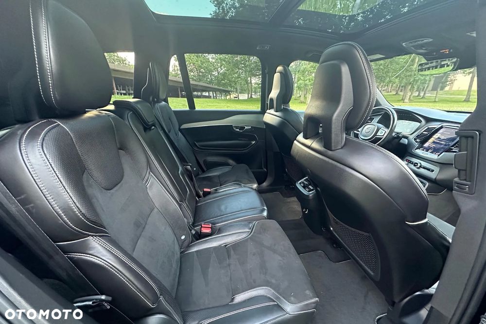 Volvo XC 90 - 22
