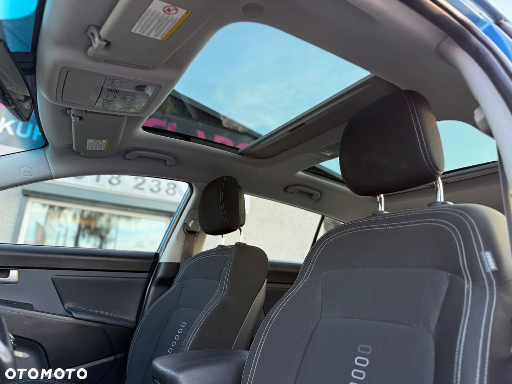 Kia Sportage 1.6 GDI 2WD ISG Dream-Team Edition - 11