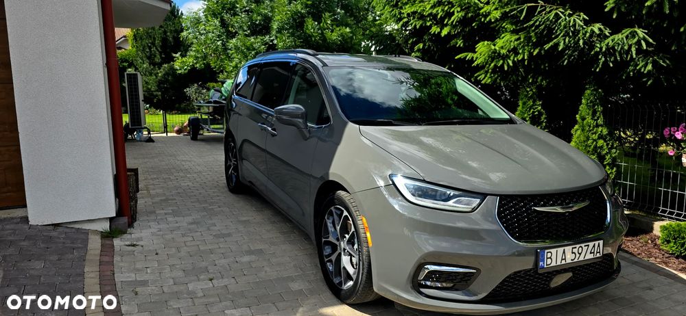 Chrysler Pacifica - 7