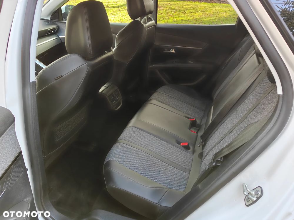 Peugeot 3008 PureTech 130 Stop & Start GPF EAT8 Active - 13