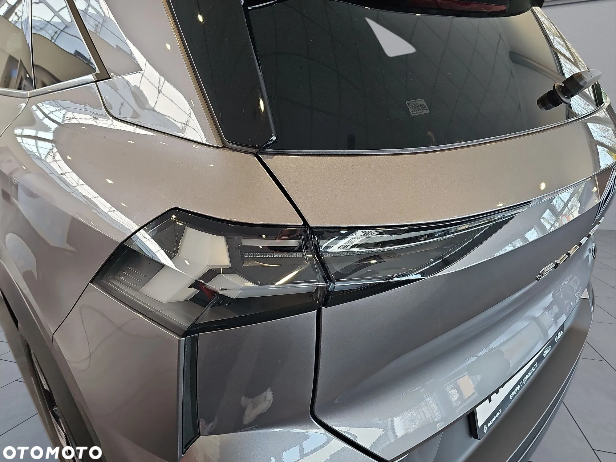 Renault Symbioz 1.6 E-Tech Full Hybrid 145 Techno - 17
