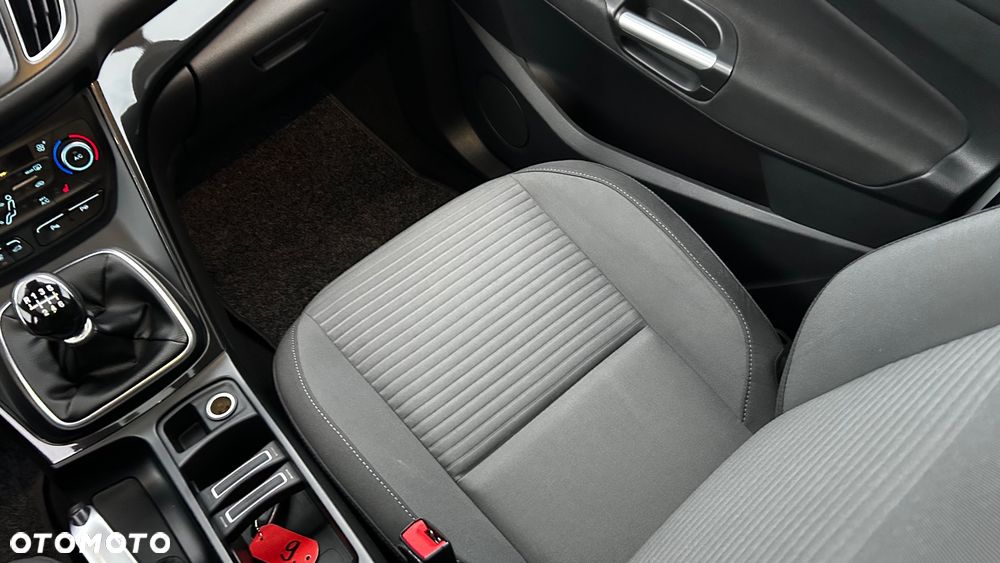Ford C-MAX 2.0 TDCi Start-Stop-System Titanium - 15