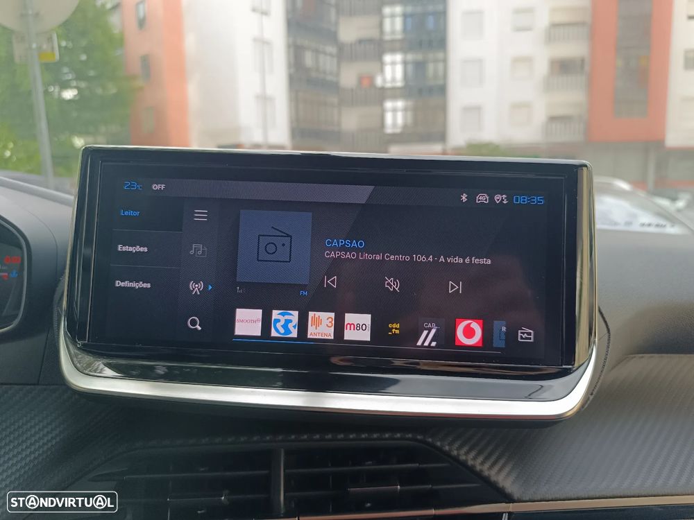 Peugeot 2008 1.2 PureTech Allure Pack - 42