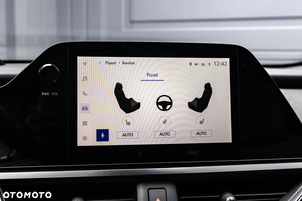 Lexus UX 250h F SPORT - 19