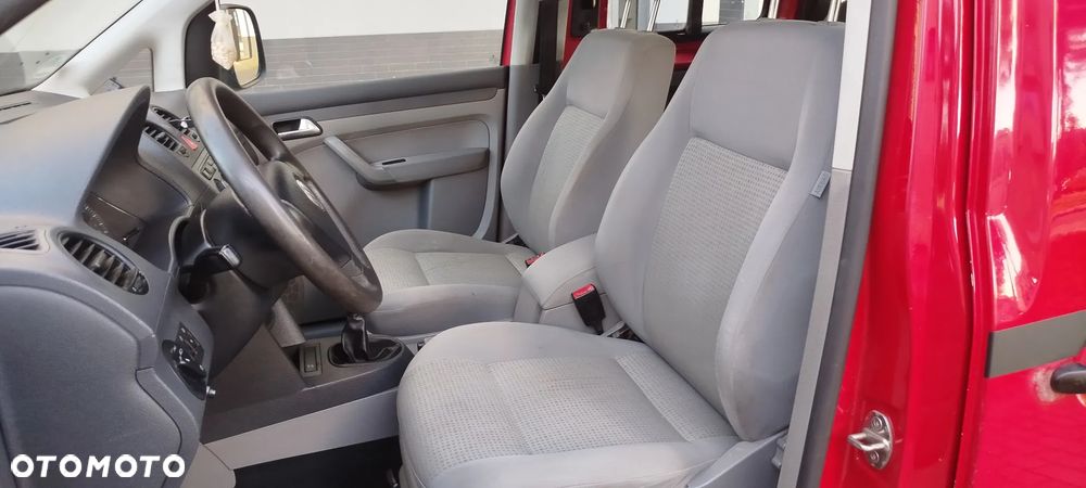 Volkswagen Caddy - 9