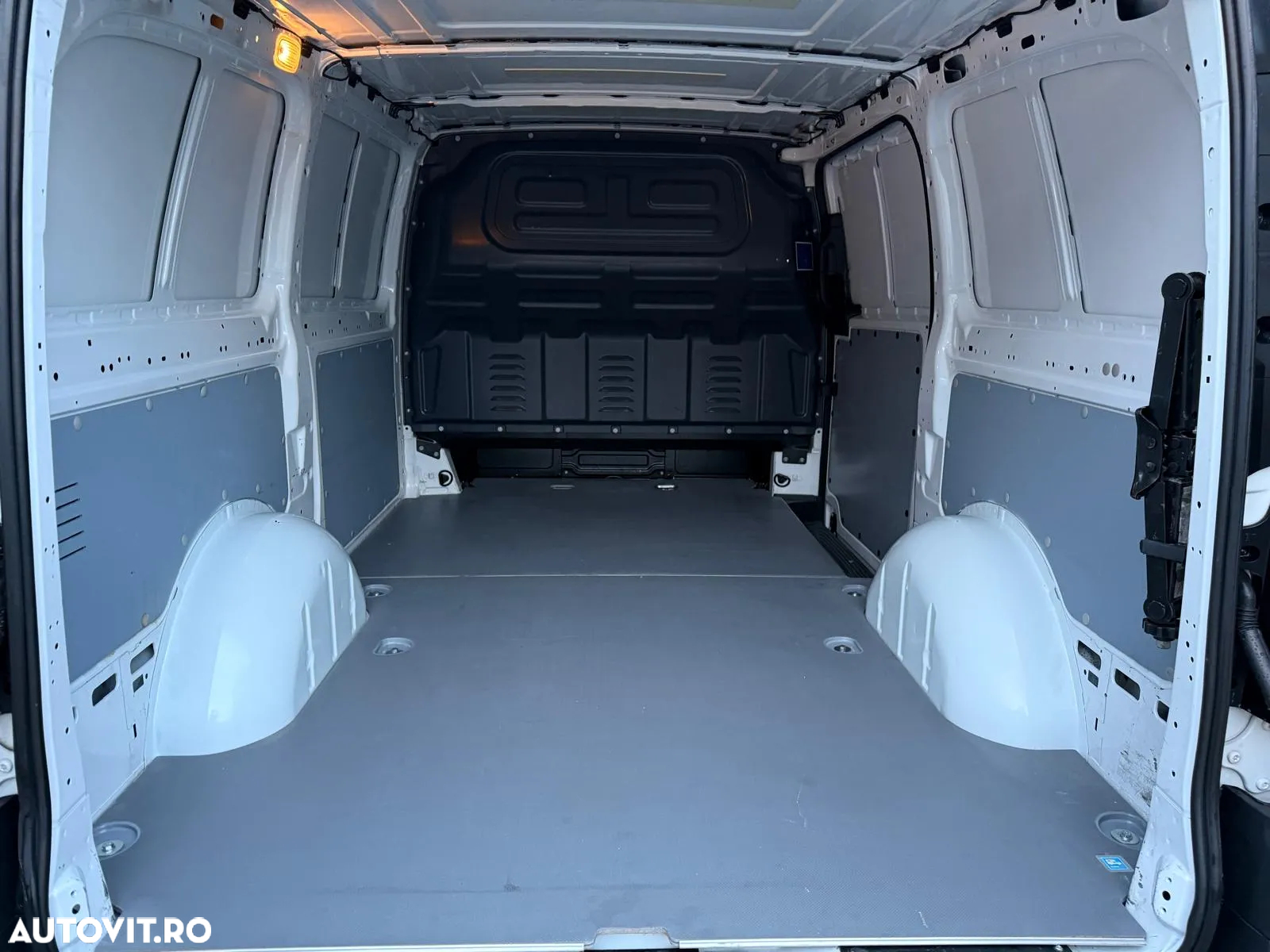 Mercedes-Benz Vito 114 - 12