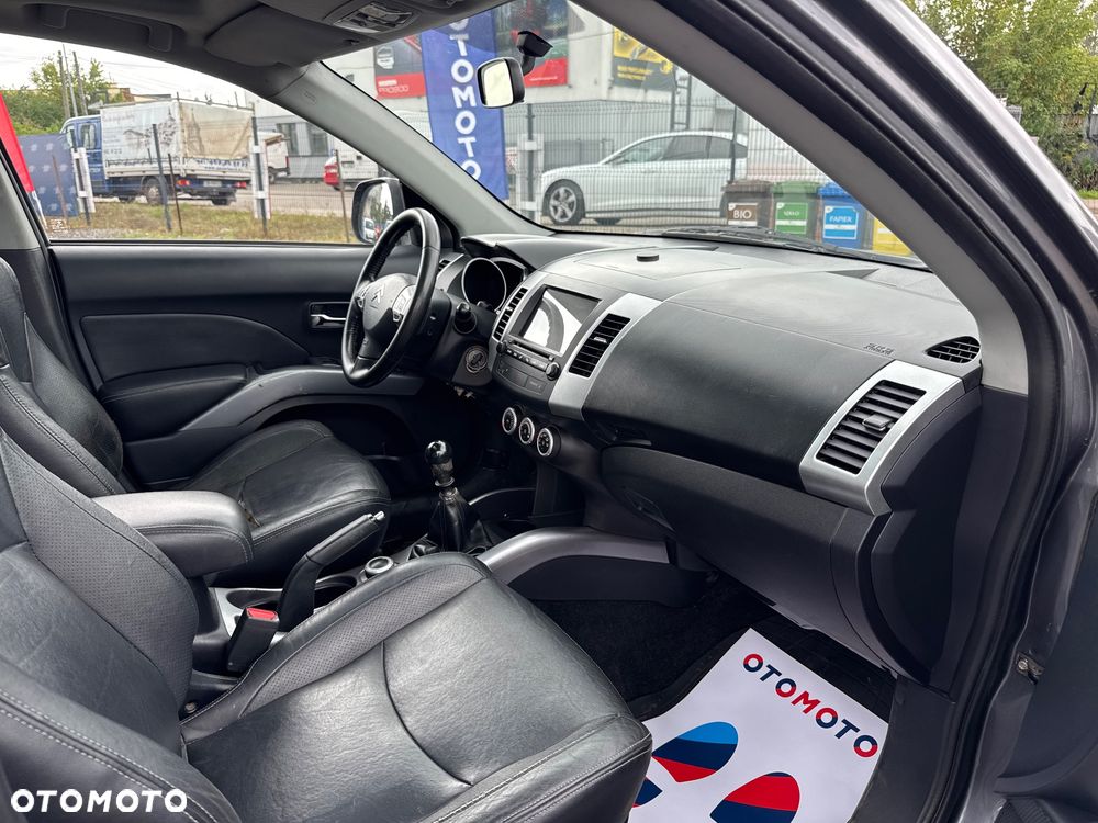 Citroën C-Crosser 2.2 HDi Exclusive - 8