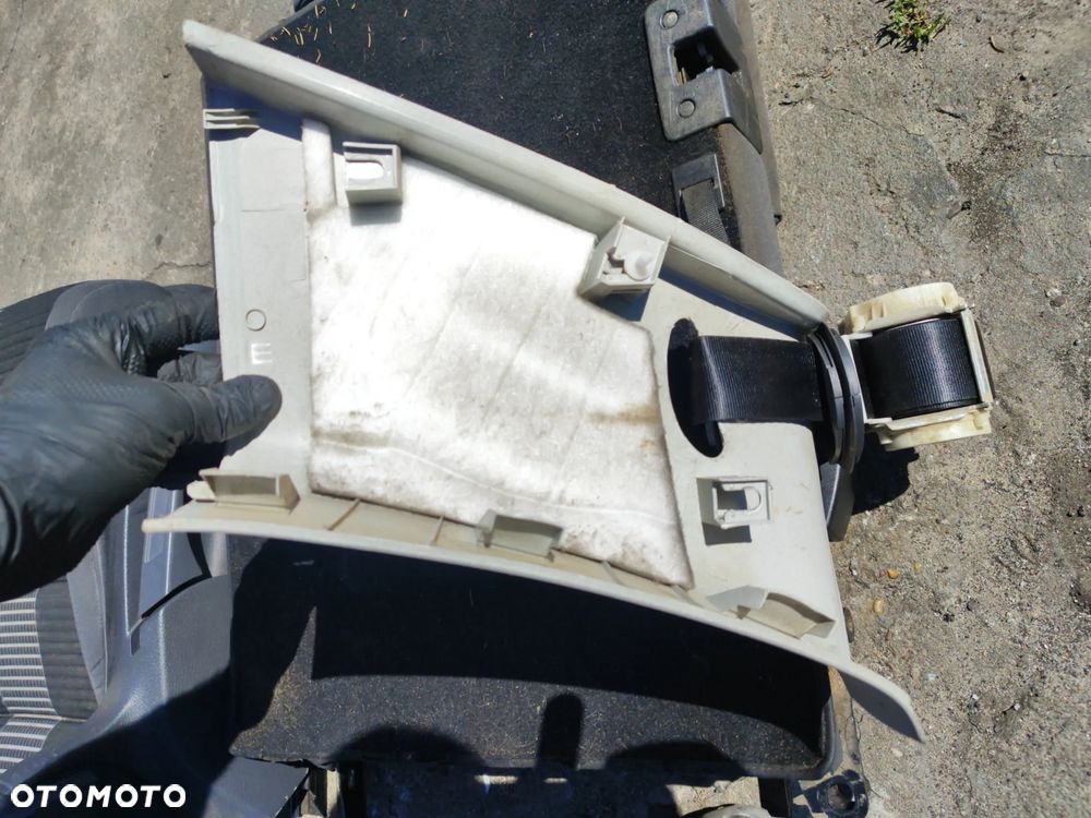 fotel przód x2 + fotel drugi rząd x3 + fotel trzeci rząd x2 plus mocowania boczki kpl. 7 osób do Vw Touran I 03-10r , komplet z foto - 19