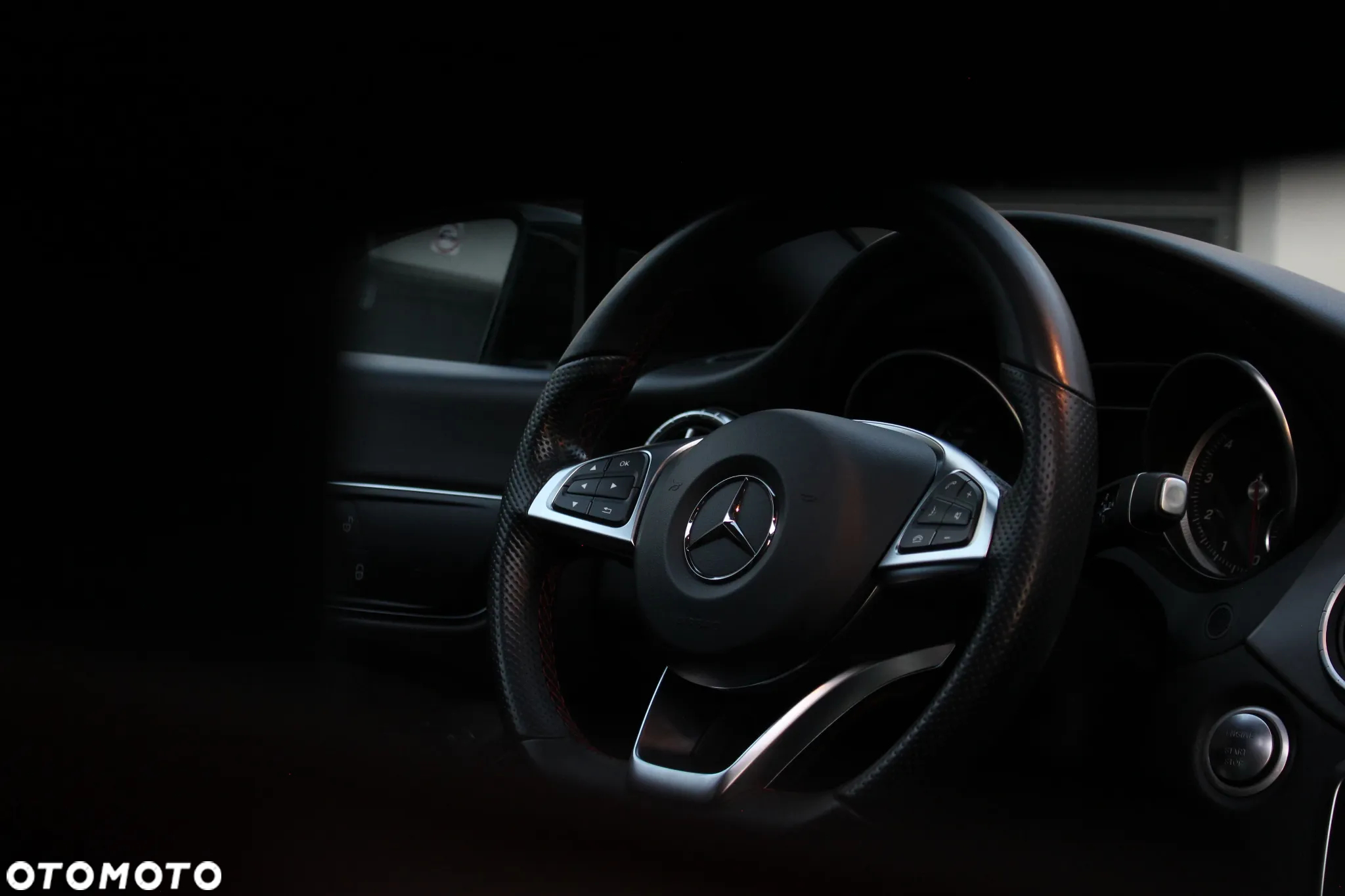 Mercedes-Benz CLA 200 7G-DCT AMG Line - 23