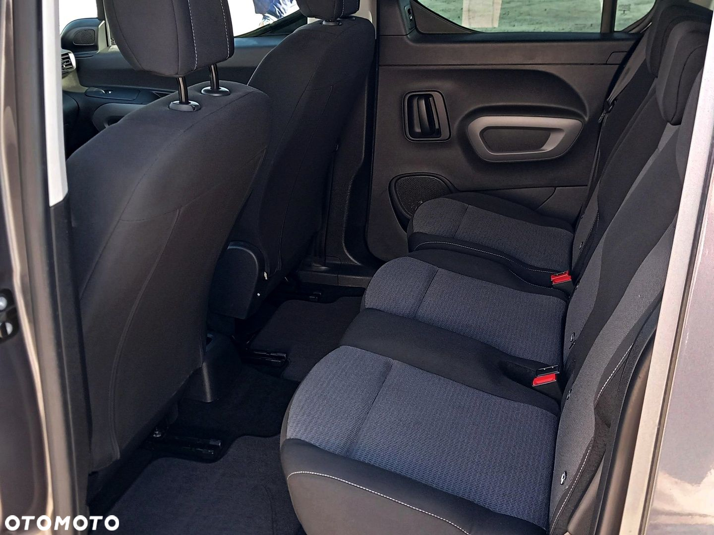 Toyota Proace City Verso Long 1.2 D-4T Family - 9
