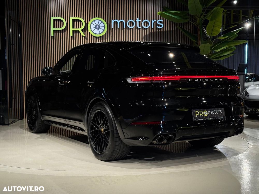 Porsche Cayenne Coupe - 7